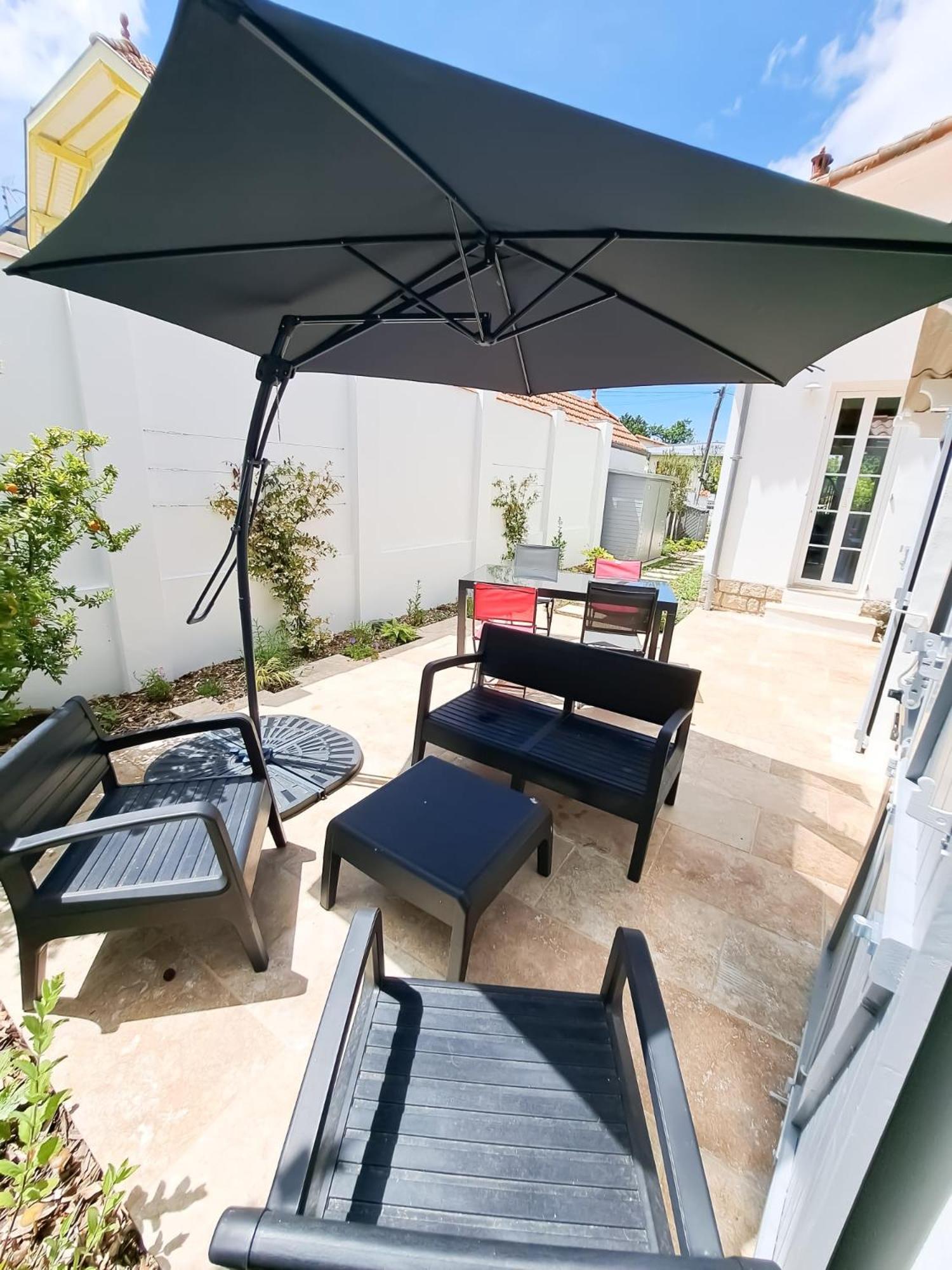 Mariella - Maison Familiale, Wifi, 500m De La